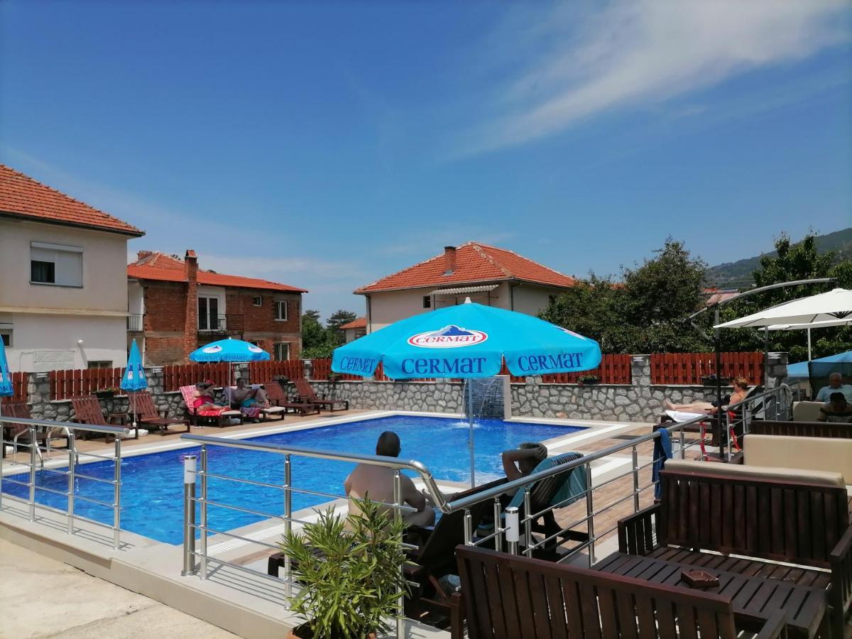 Villa Mimi Pestani Exterior photo